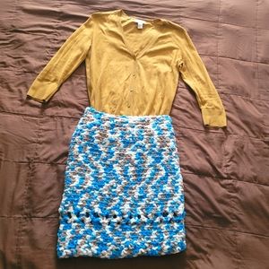 Skirt and top . Sz s